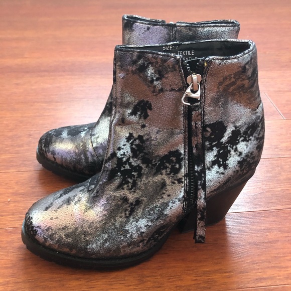 Booties - Picture 2 of 5